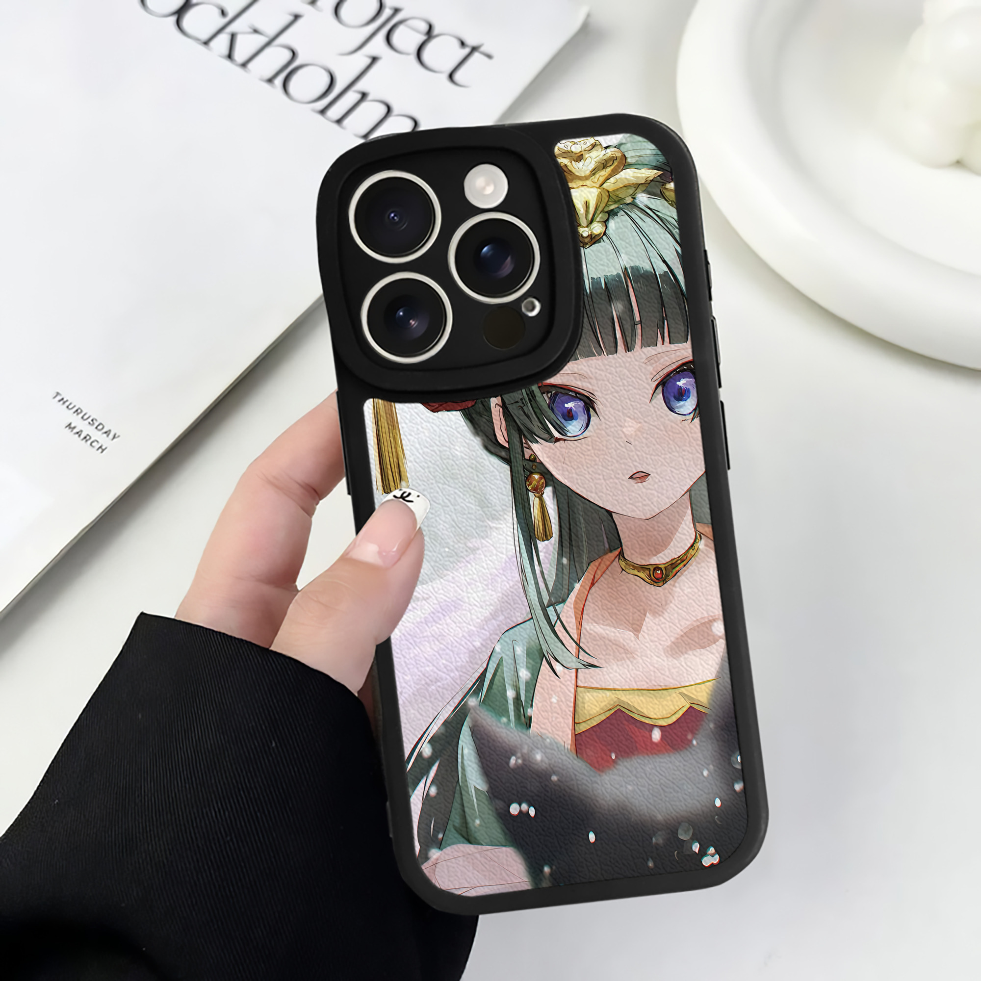 薬屋のひとりごと The Apothecary Diaries 【iPhone 16シリーズ対応】シリコンスマホケース（レザー調） 材質：シリコン